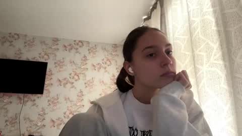 Tia online show from April 22, 6:49 am