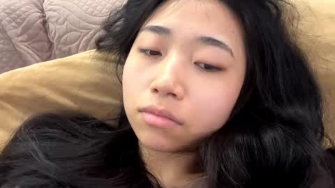 Mia online show from March 5, 3:46 am