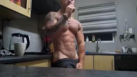 muscledaddy69s online show from March 22, 3:32 am