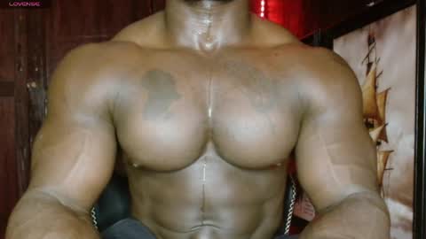 musclegod23 online show from May 21, 1:01 am