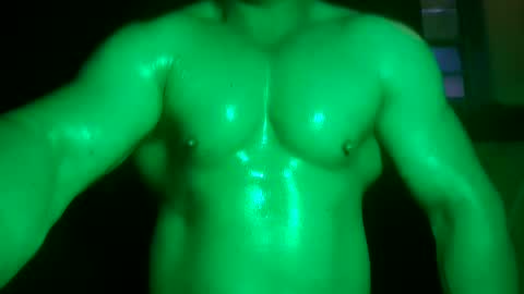 Snapshot of muscles_hulk chatting on December 3, 2:47 am Hulk Muscles - NEW ACCOUNT online show from December 3, 2:47 am