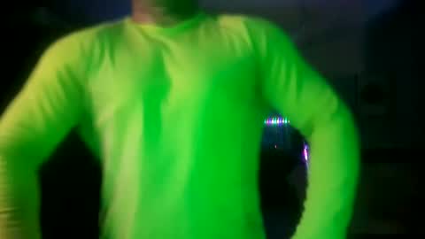 Snapshot of muscles_hulk chatting on February 6, 10:10 pm Hulk Muscles - NEW ACCOUNT online show from February 6, 10:10 pm