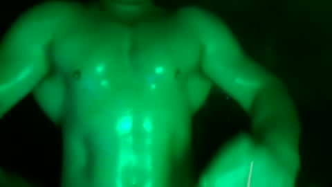 Snapshot of muscles_hulk chatting on February 8, 1:43 am Hulk Muscles - NEW ACCOUNT online show from February 8, 1:43 am
