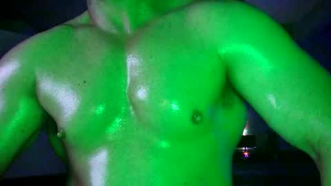 Snapshot of muscles_hulk chatting on March 16, 9:08 pm Hulk Muscles - NEW ACCOUNT online show from March 16, 9:08 pm