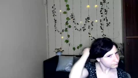 Snapshot of muse_kity_jeneva chatting on June 11, 1:16 am Jeneva online show from June 11, 1:16 am