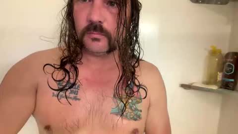 mustang8562 online show from March 21, 2:09 pm