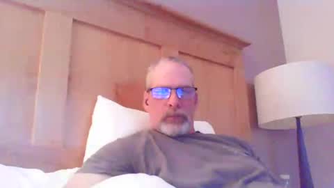 Snapshot of mustang_daddy chatting on March 16, 1:44 am 307MountainMan online show from March 16, 1:44 am