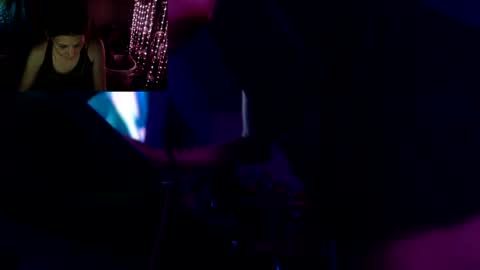 ghost mantis online show from July 7, 6:47 am