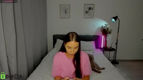 Snapshot of my_coco chatting on December 3, 4:39 pm katie online show from December 3, 4:39 pm