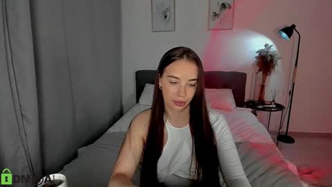 Snapshot of my_coco chatting on December 16, 12:15 am katie online show from December 16, 12:15 am