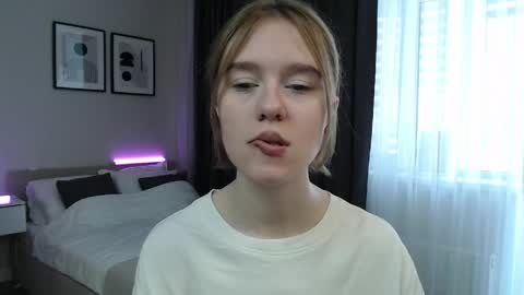 Lana online show from May 21, 11:06 am