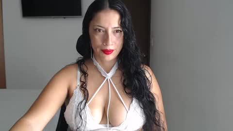 mary and charlie online show from November 8, 4:07 pm