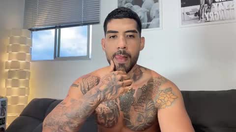 Myke esthetic online show from February 1, 10:19 pm