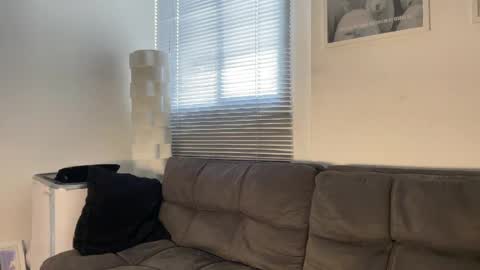 Myke esthetic online show from April 18, 5:06 pm