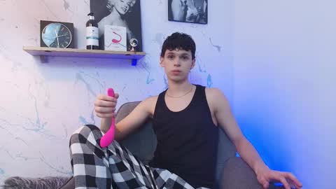 Mykel   online show from November 25, 6:46 am