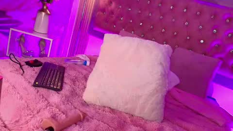 Myla  online show from May 22, 4:52 am