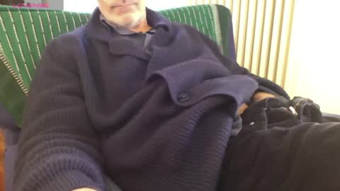 Bi sexy guy lovense hush is on private is open or password show tip if you like. online show from March 10, 11:10 am