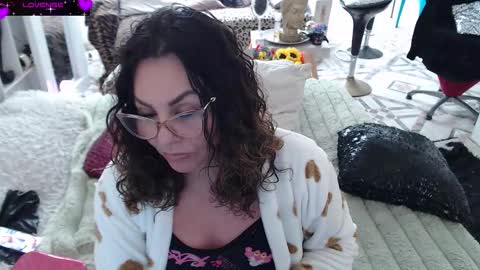 Myrna Sessions online show from March 10, 5:29 pm