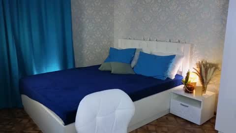 Snapshot of myshkek chatting on February 7, 2:50 am Mickey online show from February 7, 2:50 am