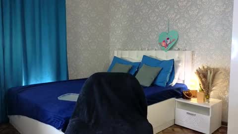 Snapshot of myshkek chatting on February 24, 3:33 am Mickey online show from February 24, 3:33 am