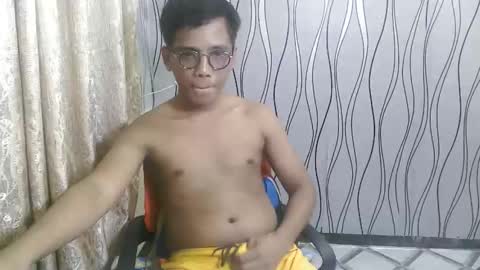 Snapshot of mystery_asher chatting on March 29, 6:13 am mystery asher online show from March 29, 6:13 am