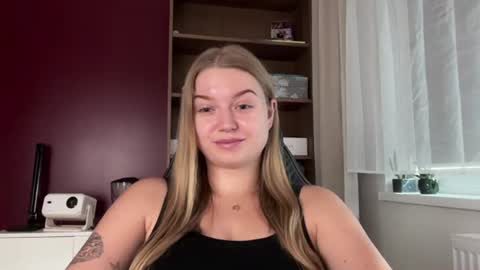 Snapshot of mysteryericax chatting on July 20, 7:44 am Erica online show from July 20, 7:44 am