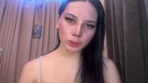 UR GIRL NEXTDOOR online show from March 30, 7:53 am