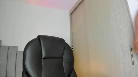 Elena online show from May 18, 8:58 pm