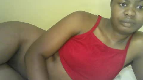 Snapshot of mystic_linna chatting on June 21, 3:53 am mystic_linna online show from June 21, 3:53 am