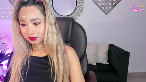 mystic_nova_ online show from April 4, 11:29 am