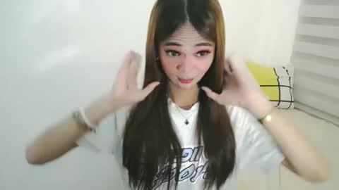 Snapshot of mysticofcum22 chatting on May 26, 10:00 am Krestine online show from May 26, 10:00 am