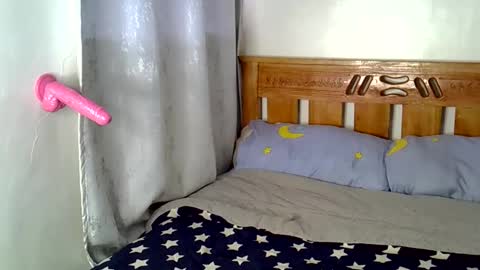 Snapshot of mysticpurr chatting on February 24, 1:09 pm mysticpurr online show from February 24, 1:09 pm