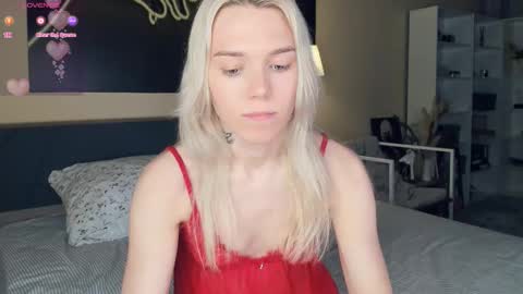 Olivia or just olive online show from December 14, 7:40 pm