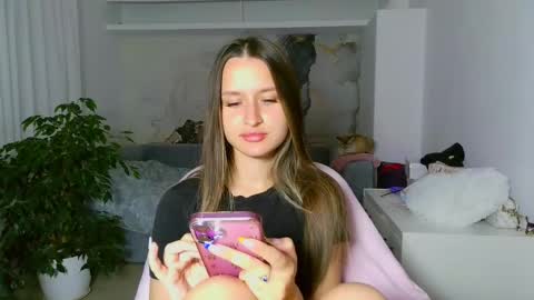 Eva online show from June 7, 7:39 pm