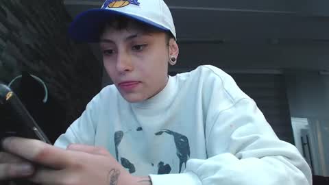 n3utro444 online show from July 14, 12:44 pm