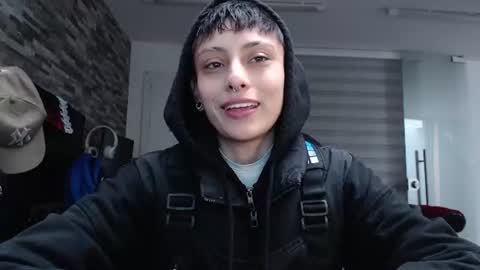 n3utro444 online show from July 27, 2:24 pm