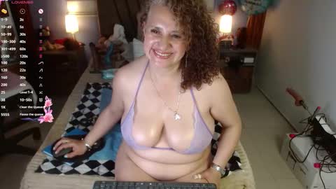 nadia_84 online show from March 17, 7:28 pm