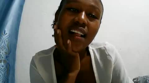 nah296652 online show from June 8, 7:58 pm