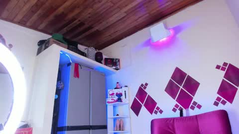 Nahla online show from January 25, 2:04 am