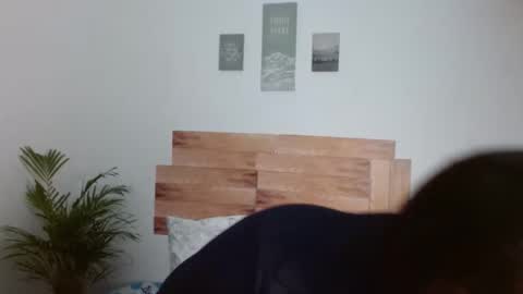 nahomy_gree online show from May 17, 2:53 am