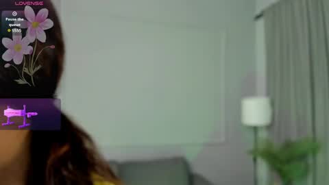 nahomycarterr online show from April 22, 11:56 am