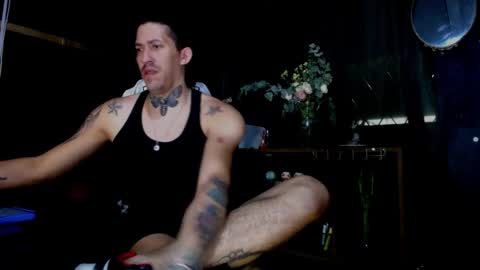 naider_1 online show from April 4, 3:49 am