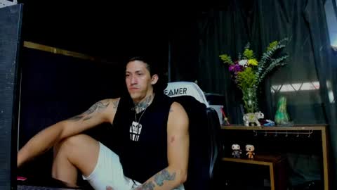 naider_1 online show from April 10, 6:07 am