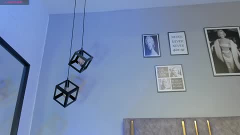 Snapshot of nailagrey chatting on April 10, 11:37 am nailagrey online show from April 10, 11:37 am