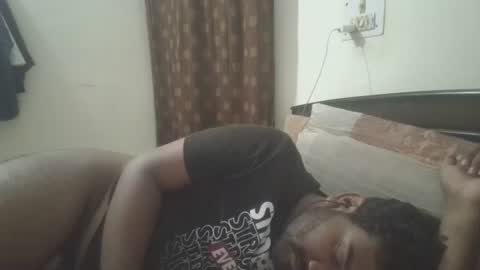 NAIRANANDU28 online show from April 18, 7:07 pm