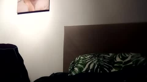 nakedscotsman199211189180 online show from February 9, 7:41 pm