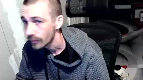 nakedtoken online show from April 3, 1:42 pm