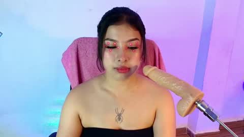 namiko_park_ online show from June 10, 10:19 pm