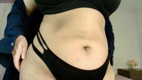 NamiThompson online show from February 20, 1:13 am