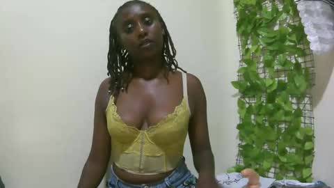 nana2095 online show from June 1, 7:48 pm